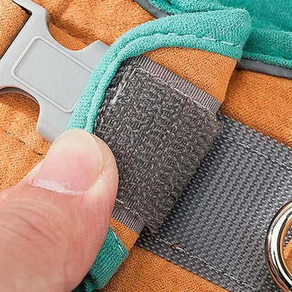 Adjustable Cat Harness SetAdjustable Cat Harness SetPaws And PensWhy an Adjustable Cat Harness is Essential

TAKING YOUR CAT OUTSIDE HAS NEVER BEEN SO CONVENIENT!
This cat leash is made of high-quality materials, so you can safelyPaws and pens