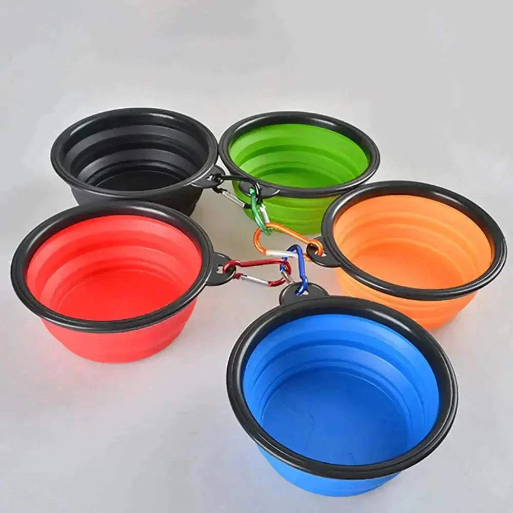 Silicone Folding BowlSilicone Folding BowlPaws And PensNO MORE WASTING WATER OR FOOD ON TRIPS AGAIN




One of the biggest challenges of traveling with a dog is saving space when packing supplies. If you and your furry fPaws and pens